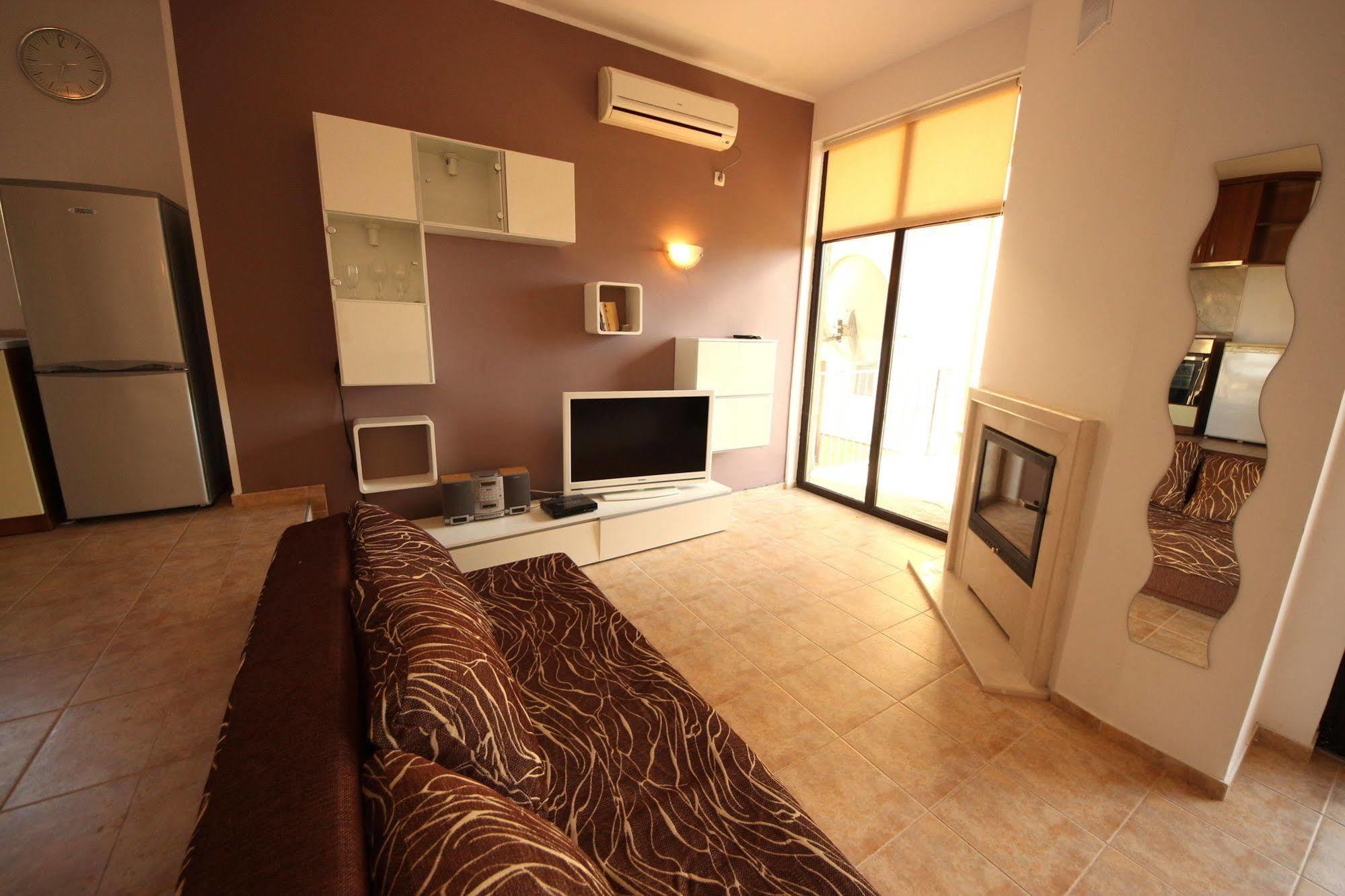 Menada Sunny Hill Villa Kosharitsa Ngoại thất bức ảnh