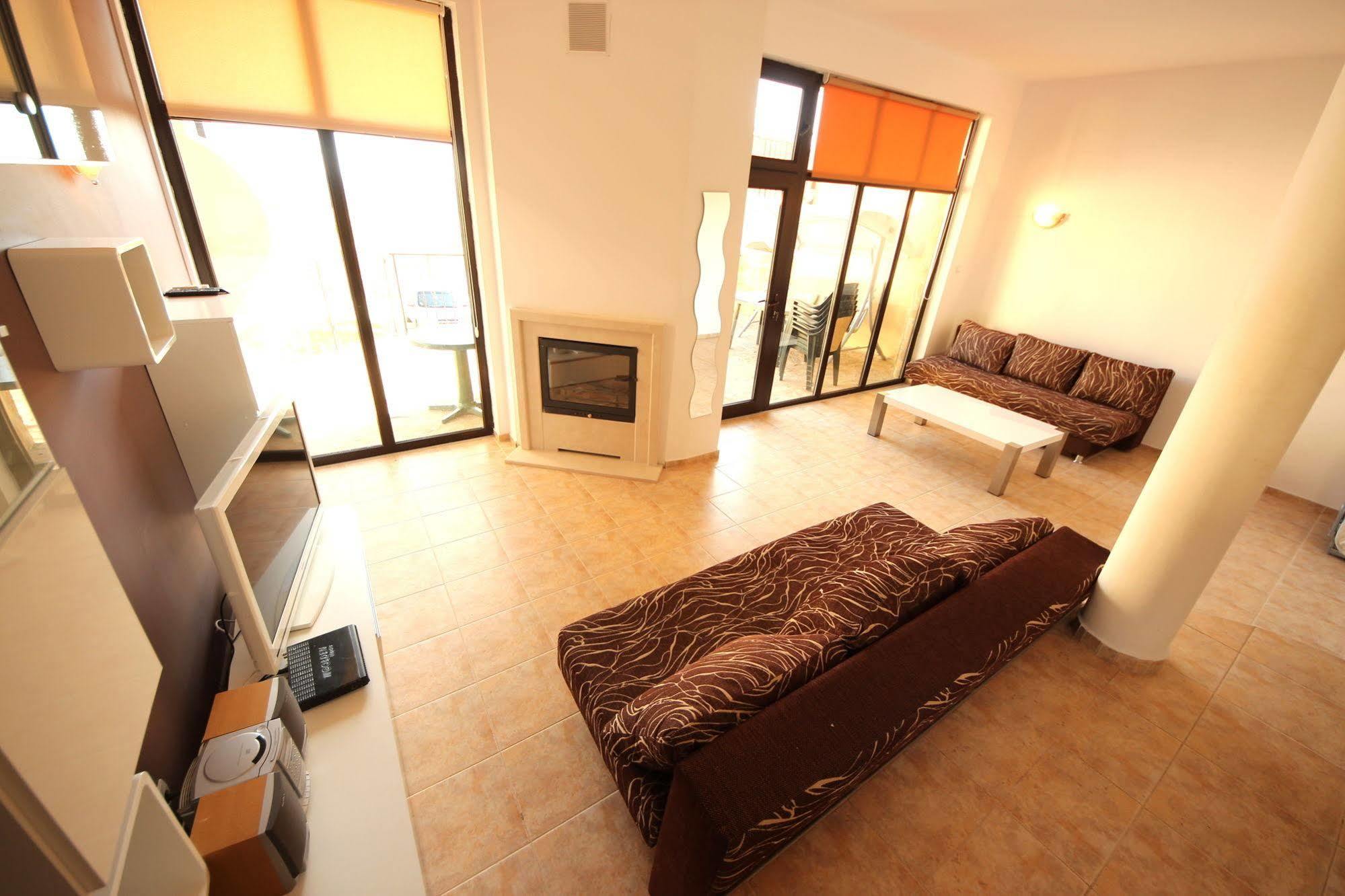 Menada Sunny Hill Villa Kosharitsa Ngoại thất bức ảnh